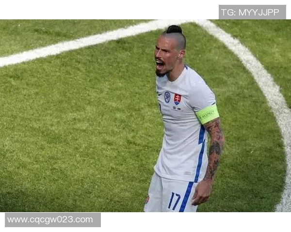 欧洲杯球队赛场心理素质提升策略与训练方法研究